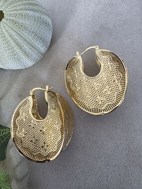 Unique Gold Filled Basket Flower Design Hoop Earrings